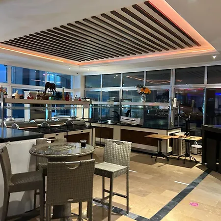 Kleopatra Carmen Apartmanhotel