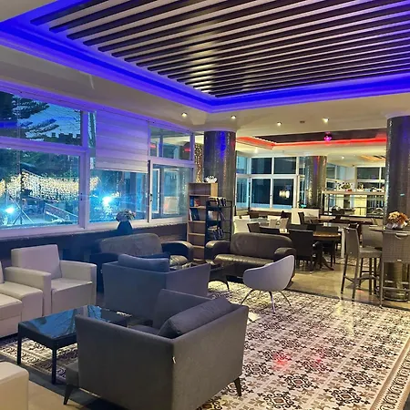 Kleopatra Carmen Lägenhetshotell *