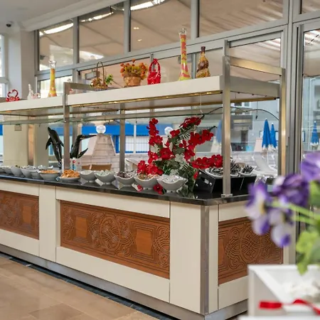 Lägenhetshotell Kleopatra Carmen *